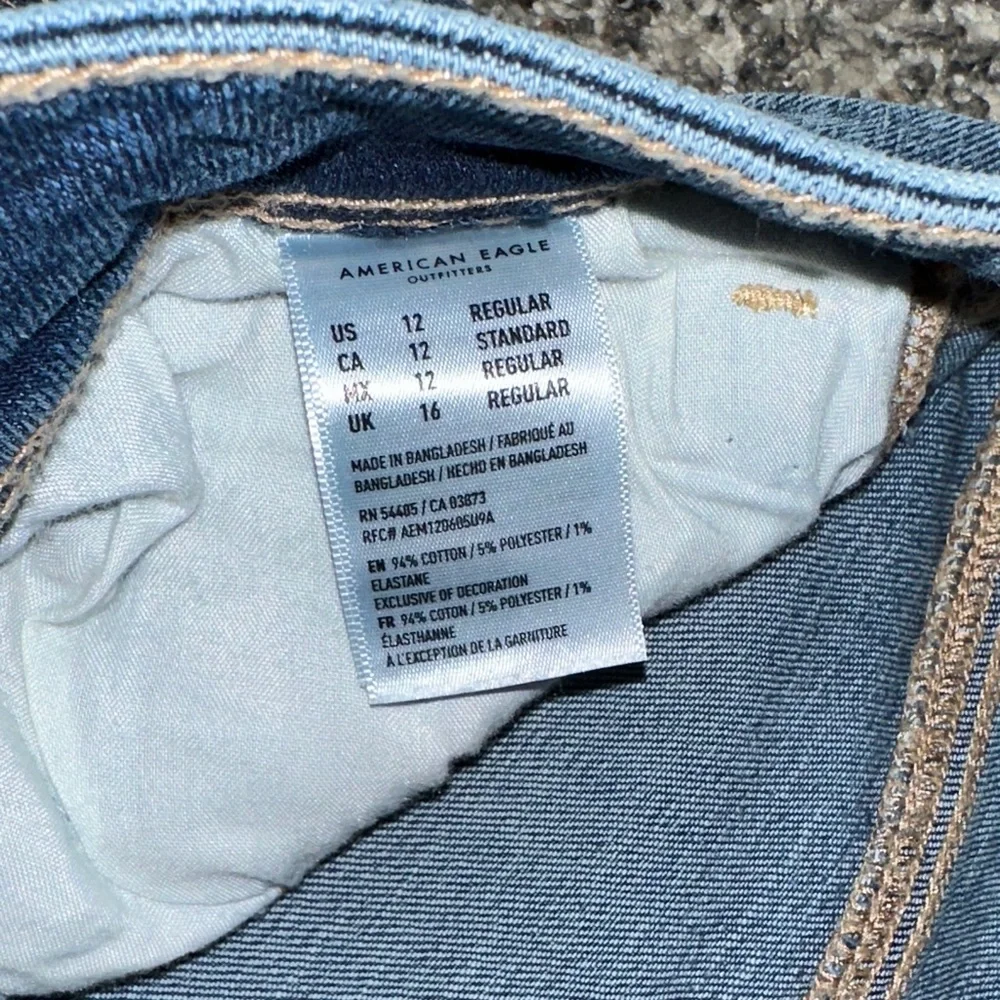 American Eagle Outfitters Dark Blue Straight Leg Jeans - Picture 2 of 3